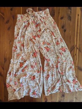 Angie Floral Wide Leg Pants in Cream with Pink/Coral Flowers